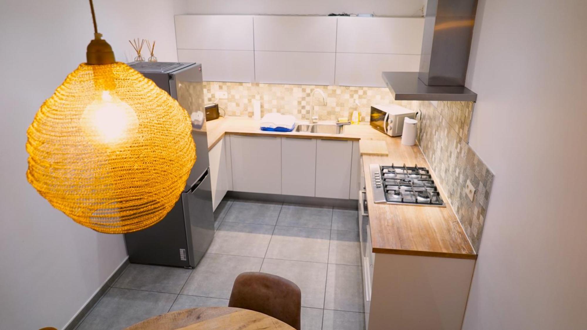 Maison 3 Chambres Proximite Aeroport Et Grand Axes 샤를루아 외부 사진